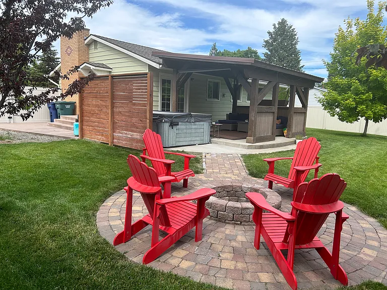 426 E Ichabod Ln — Photo 22
