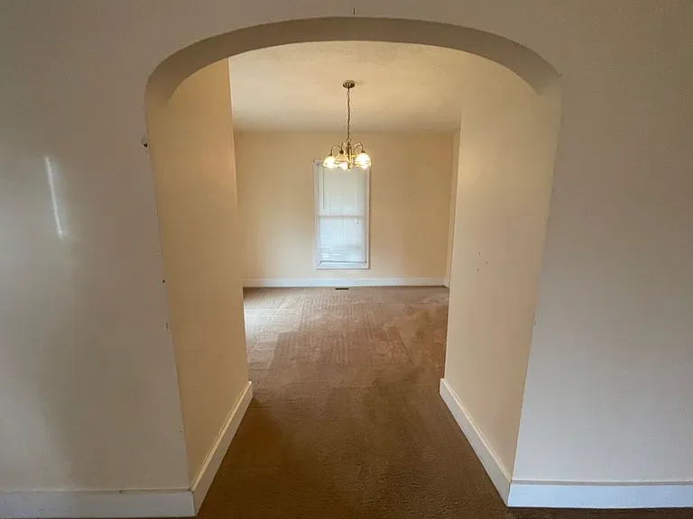 1028 Pennsylvania St — Photo 3