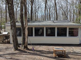 103 Pheasant Ln, Shohola, PA 18458