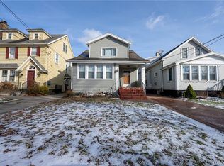 292 Potters Rd, Buffalo, NY 14220