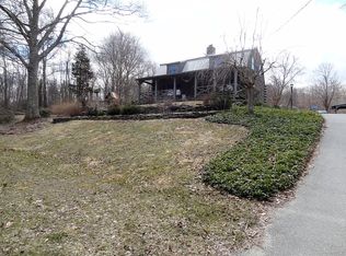 152 Fire St, Oakdale, CT 06370