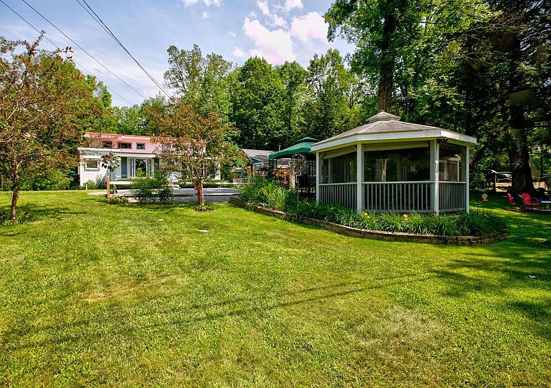 4th image of 1715 LAKE Way