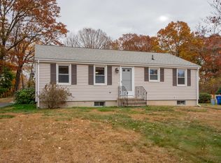 16 Rosewood Dr, Farmington, CT 06032