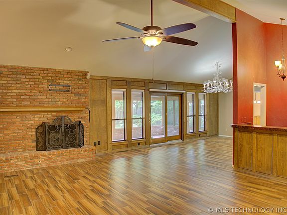 5th image of 6642 E 88th Pl S