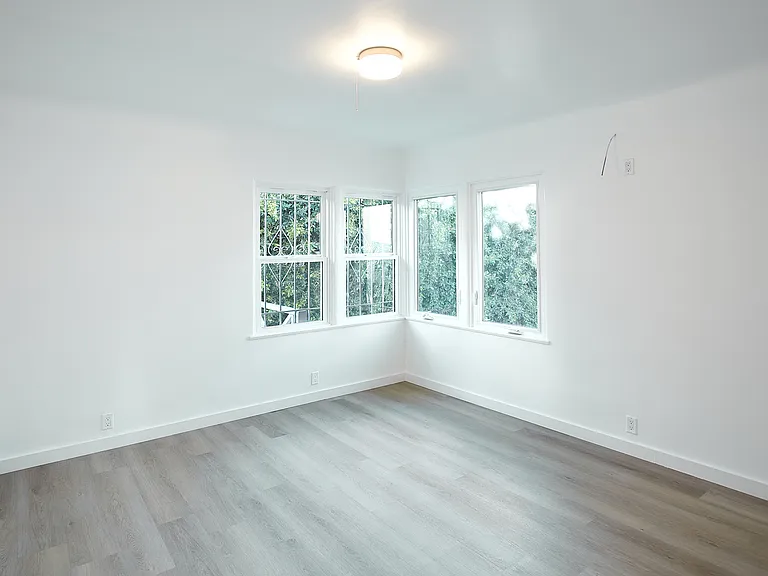 1038 N Crescent Heights Blvd #B — Photo 12