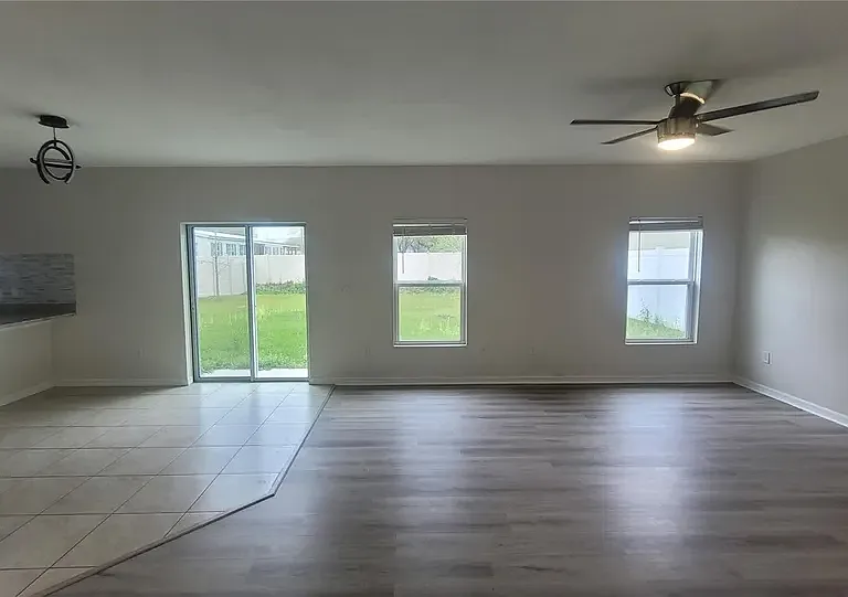 10118 Candleberry Woods Ln — Photo 1
