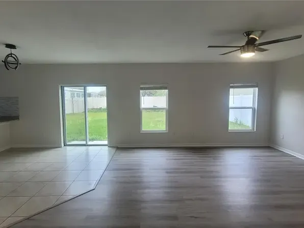 10118 Candleberry Woods Ln, Gibsonton, FL 33534