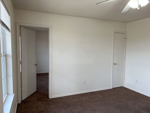 4th image of 5804 Greengate Dr APT C