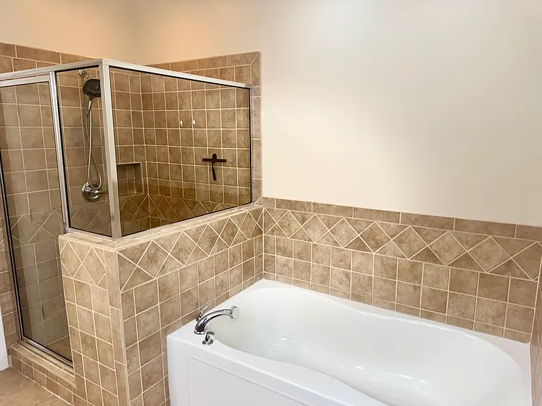 116 Savannah Ave — Photo 11