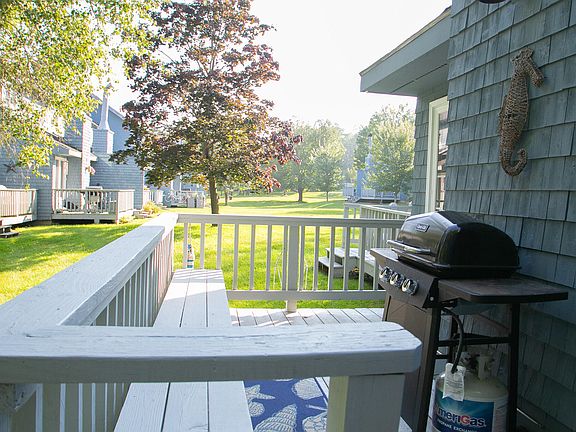 5th image of 129 Portland Avenue #14
