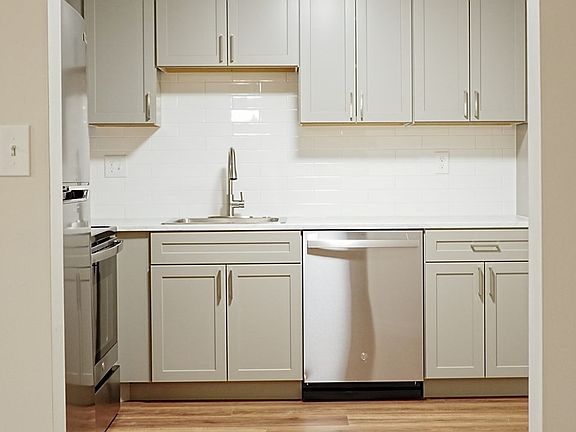 3rd image of 1321 Worcester Rd APT 501