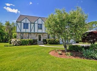 15 Kimberly Dr, Medway, MA 02053