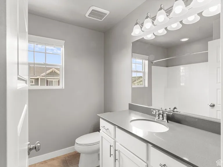 914 W Sandypark Ln — Photo 6
