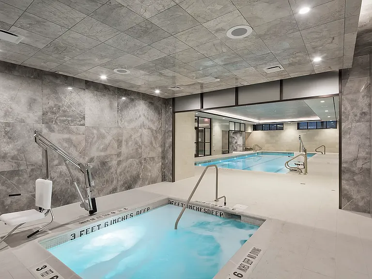123 Linden Blvd #B17P — Photo 12