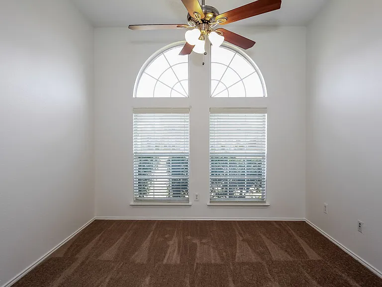 2321 Bent Brook Dr — Photo 10
