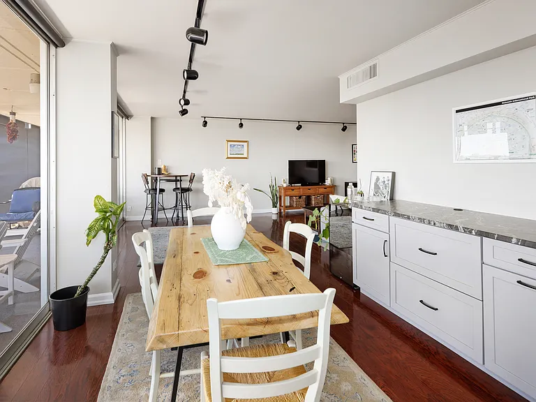 790 N Washington St #1210 — Photo 5