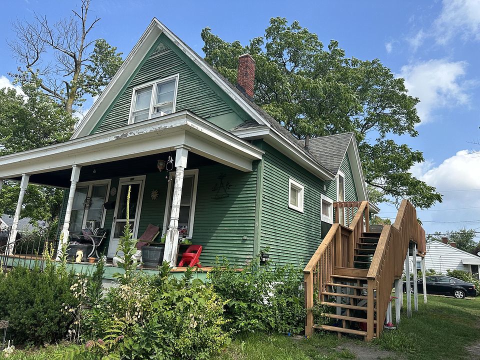 2nd image of 402 Decatur St
