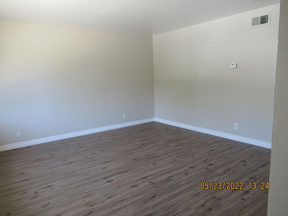 2nd image of 908 E Cypress Ave