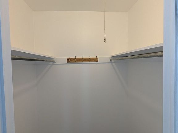 4th image of 125 Lockart Plz Floor 1