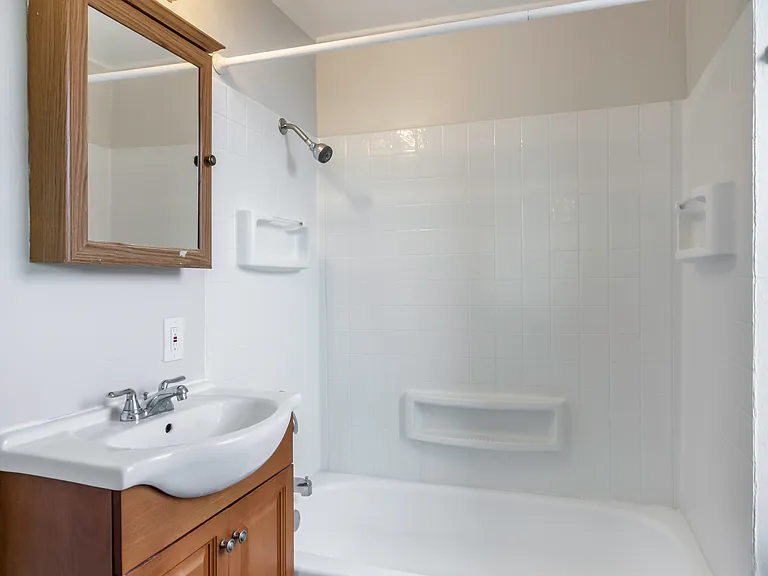 5615 Wellesley Ave #4 — Photo 12