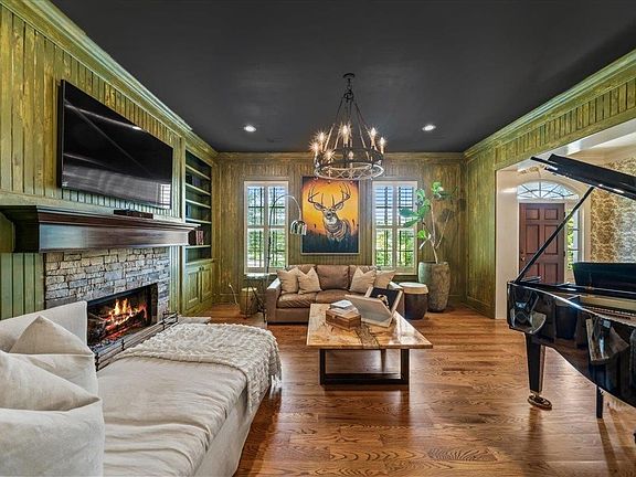 5th image of 9174 Chestwick Dr