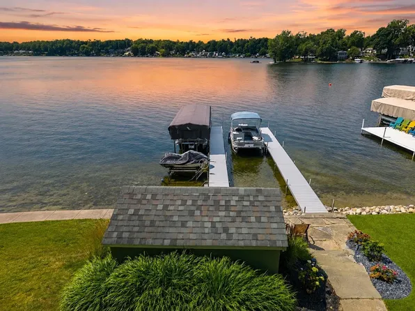 5698 S 980 E, Wolcottville, IN 46795