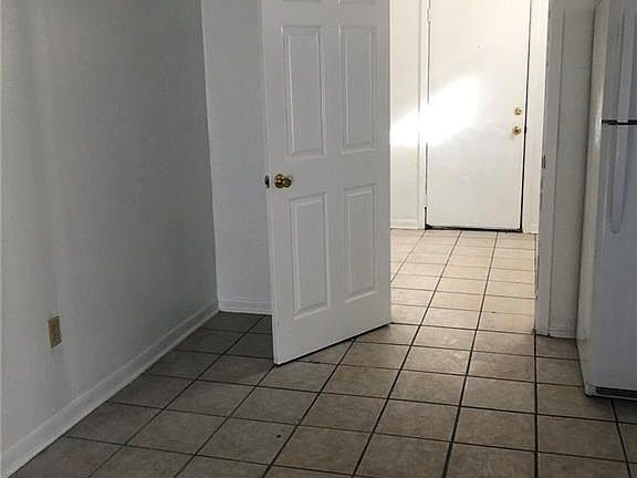 3rd image of 705 W Church Ave