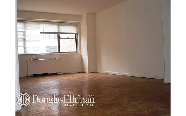 Rented by Douglas Elliman | media 25