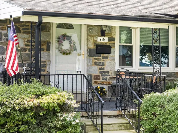 65 Delia Dr, Broomall, PA 19008