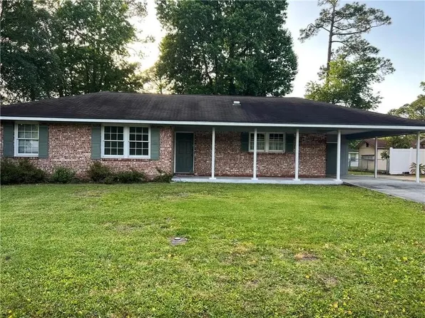 667 Mitscher Dr, Brunswick, GA 31525