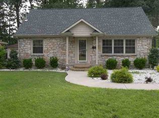 619 Joe Clifton Dr, Paducah, KY 42001