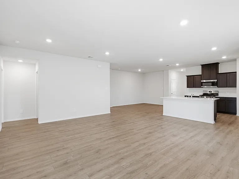 718 Orchid Way — Photo 4