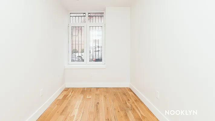 Rented by Nooklyn NYC LLC | media 17