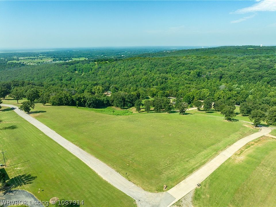 1st image of Rivermont Cir #2