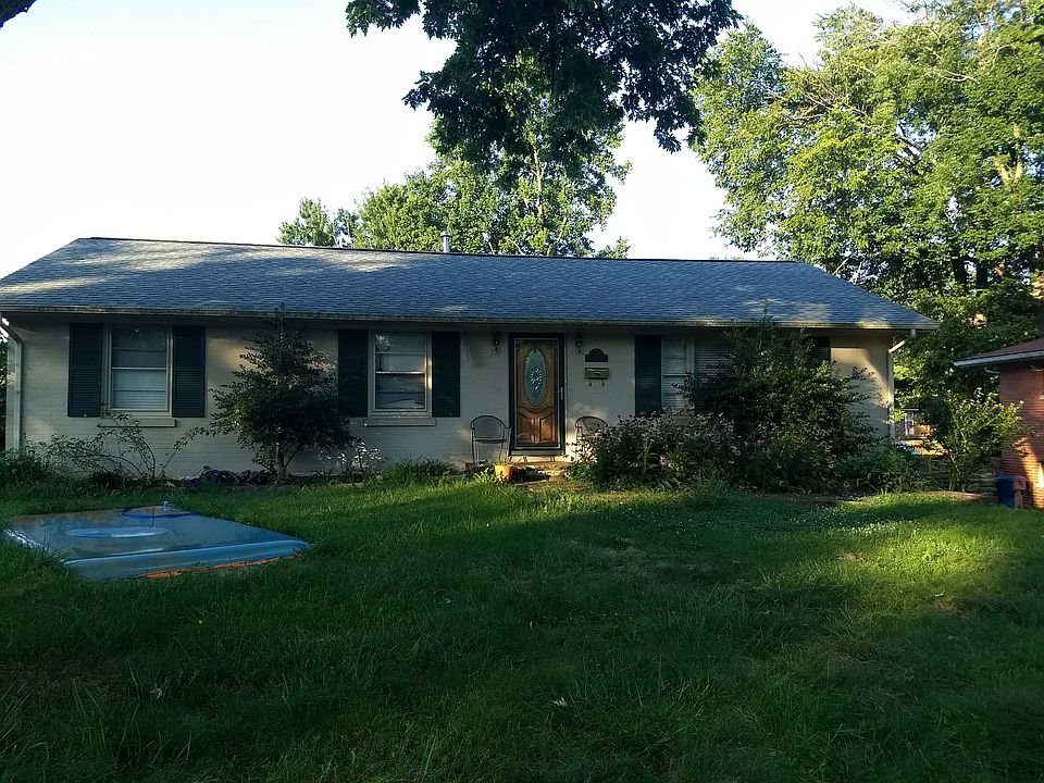 1st image of 204 Loch Lomond Dr