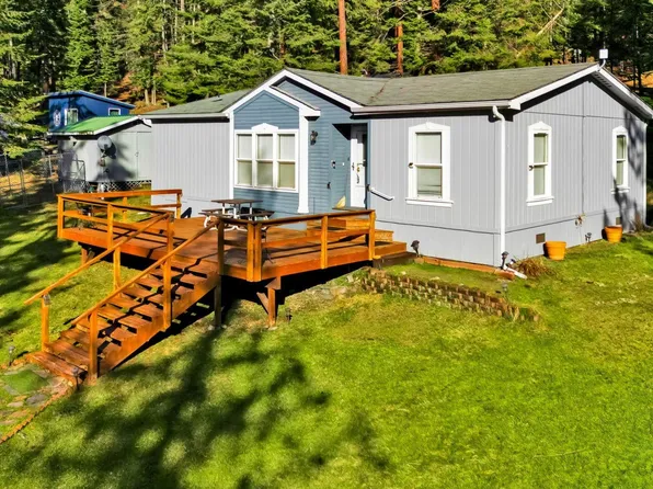 181 Circle Dr, Hope, ID 83836