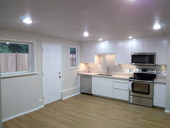 5th image of 18219 NE Woodinville Duvall Pl