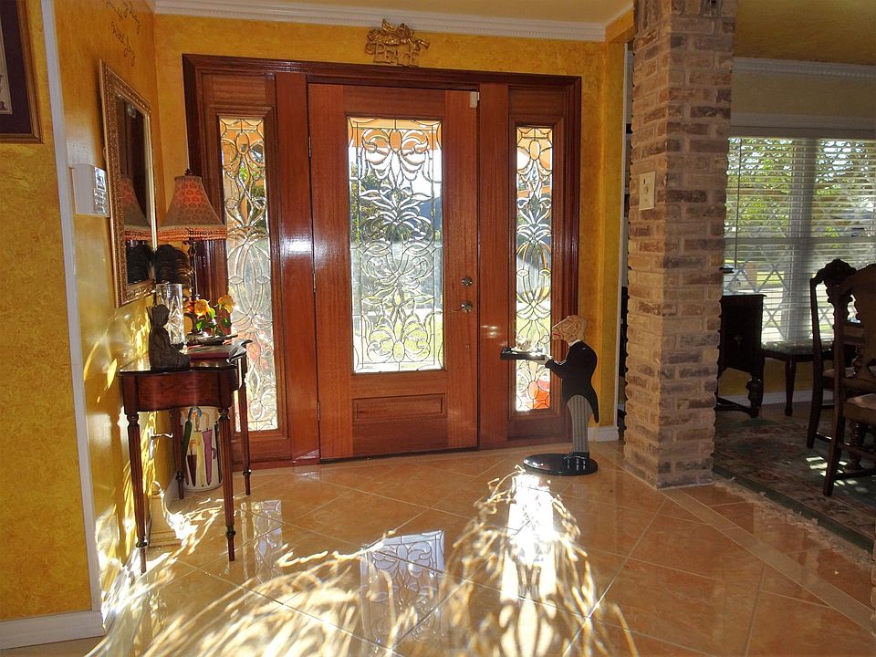 Front entryway is lovely first thing in the morning when the
