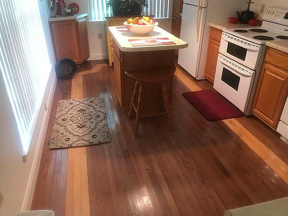 5th image of 25 Shirley Ln