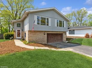 47 W Stone Ave, Lake Forest, IL 60045