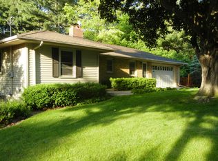 12001 James Rd, Minnetonka, MN 55343