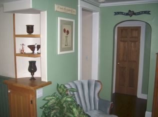 213 SW 11th St, Redmond, OR 97756