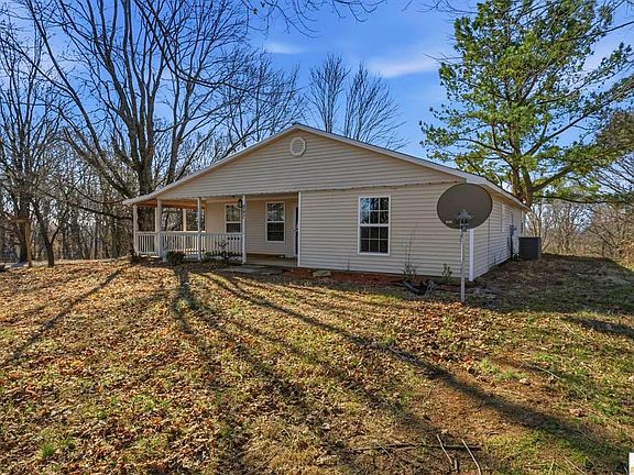 3rd image of 297 County Barn Rd