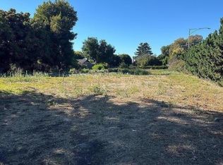 717 Donohoe St, East Palo Alto, CA 94303