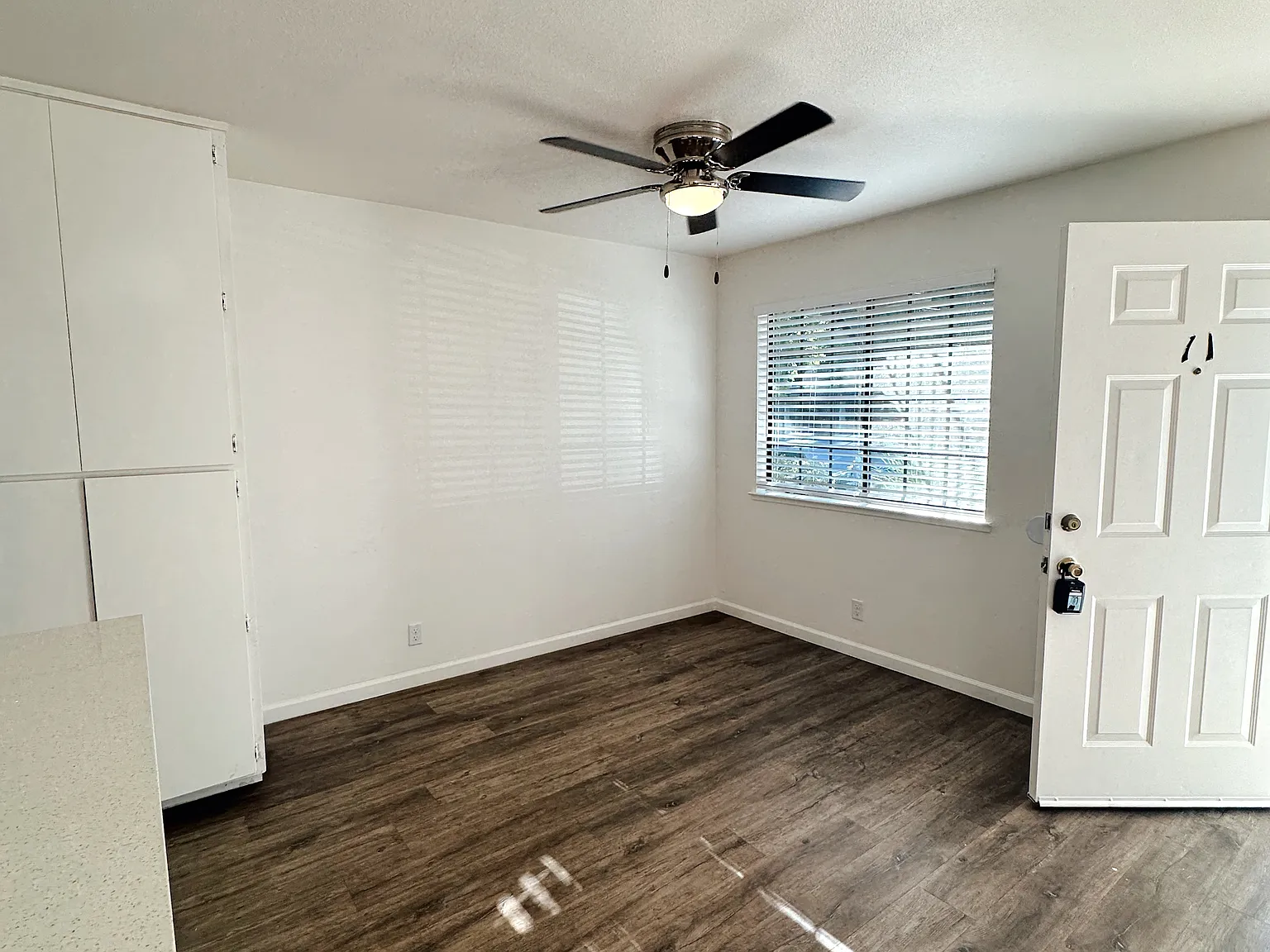 Cameo Village Apartments — Photo 4