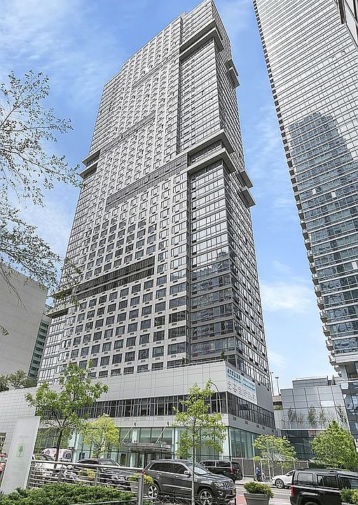 1st image of 635 W 42nd St APT 3E