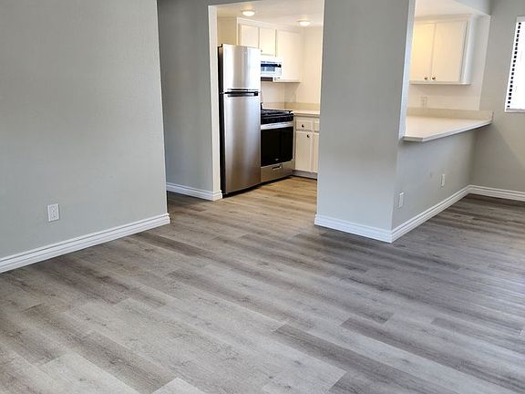 4th image of 3711 Arnold Ave #E