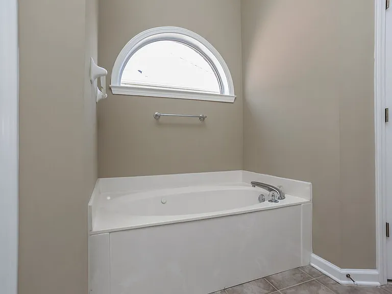 10183 Tall Hickory Dr — Photo 8