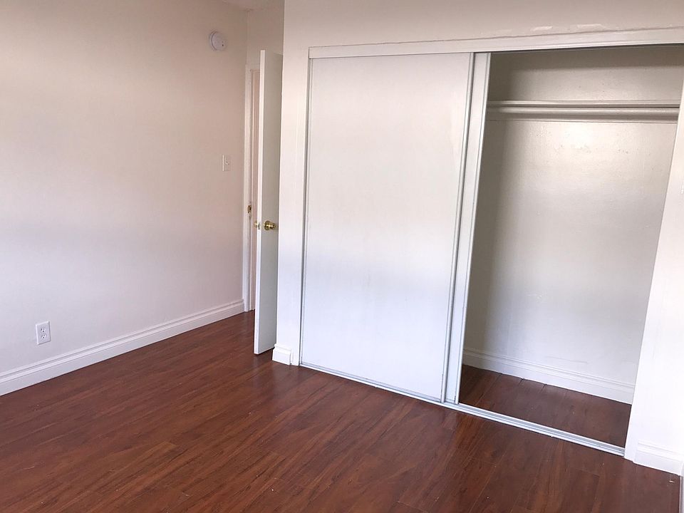 2nd image of 446 W Alondra Blvd APT 4