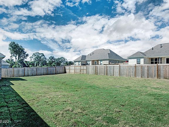 5th image of 447 Baleigh Way